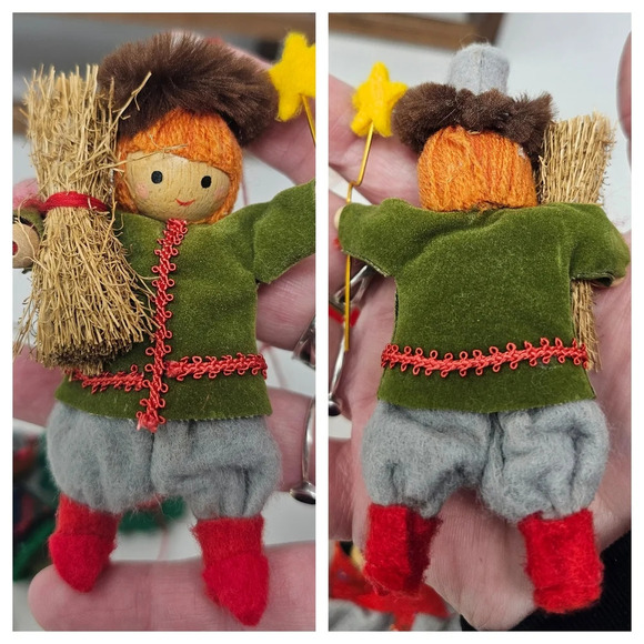 Vintage 1981 Sears Handmade Mobile Christmas Around the World Felt Wood Figures - Picture 10 of 15